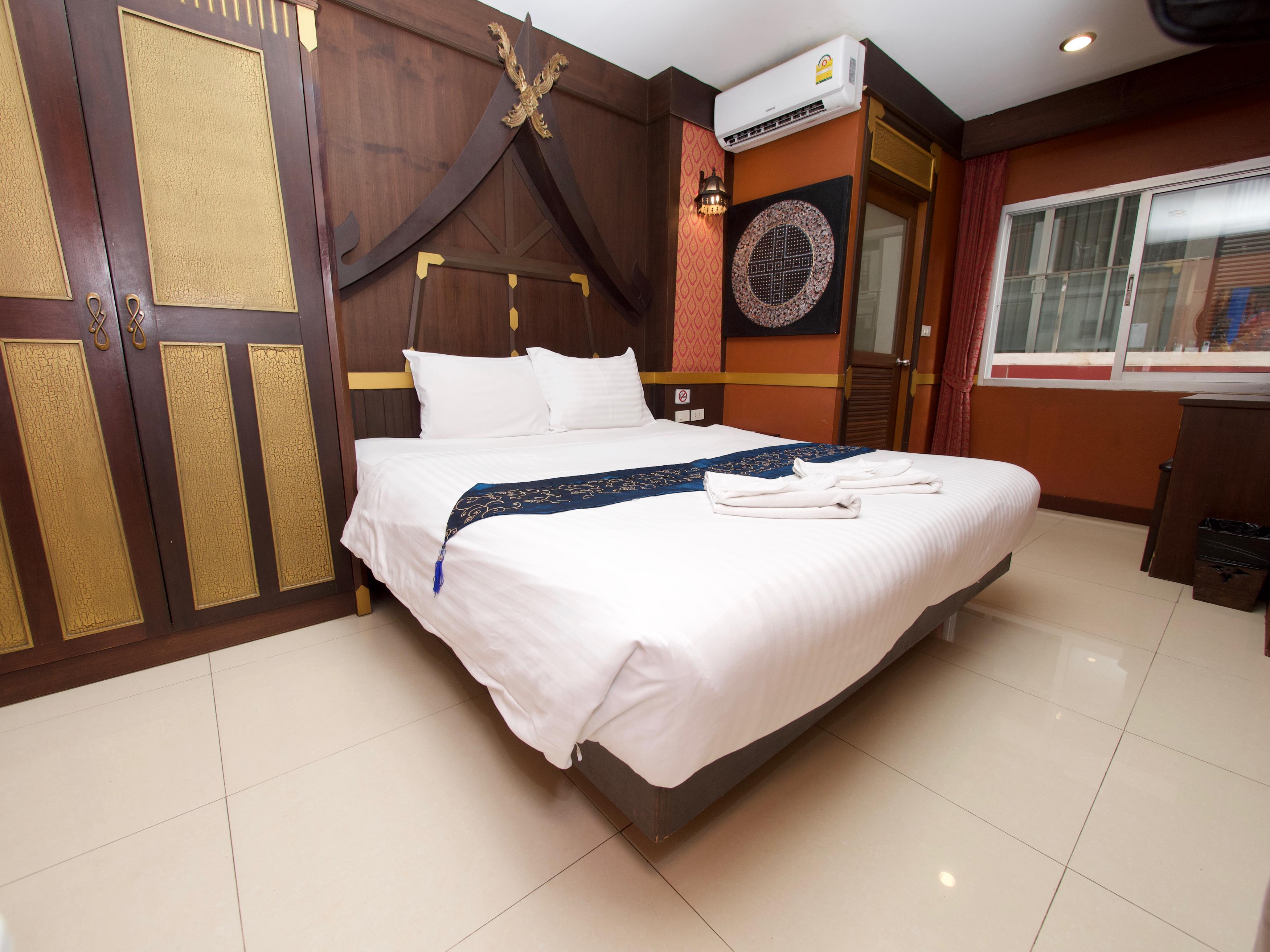 99 Khách sạn 3*